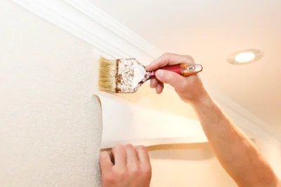 Pose de papier peint au Larderet — revêtements muraux et toiles de verre